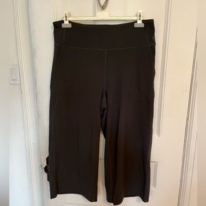 LULULEMON ALIGN WIDE LEG CROP 23", Graphite Grey, Size 16